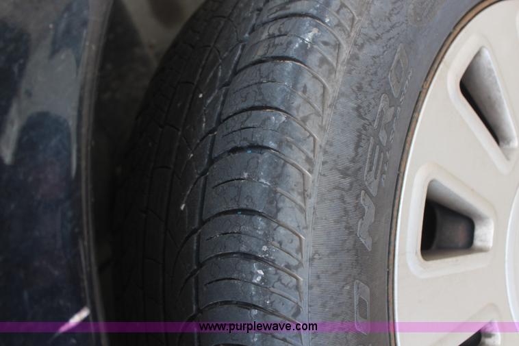 image for item H6017 2006 Ford Crown Victoria Police Interceptor