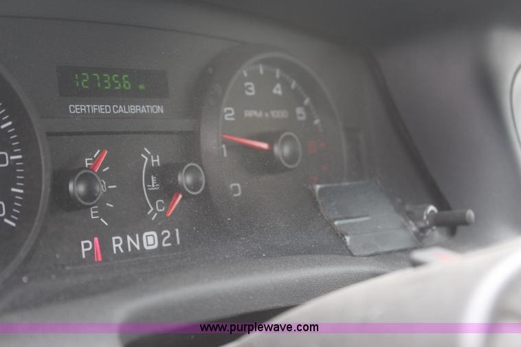 image for item H6027 2008 Ford Crown Victoria Police Interceptor