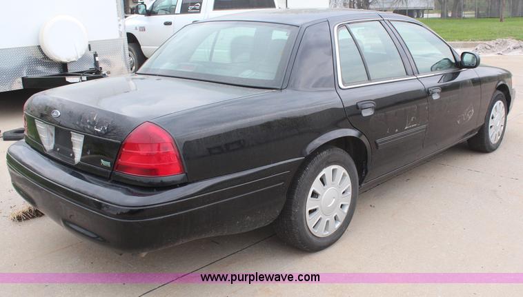 image for item H6028 2009 Ford Crown Victoria Police Interceptor