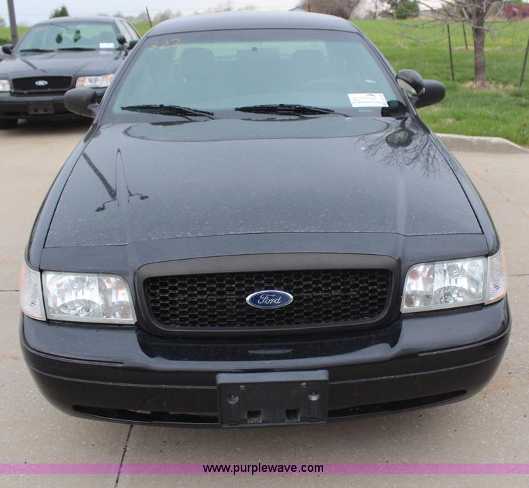 image for item H6028 2009 Ford Crown Victoria Police Interceptor