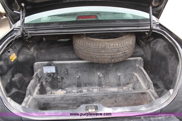 image for item H6028 2009 Ford Crown Victoria Police Interceptor