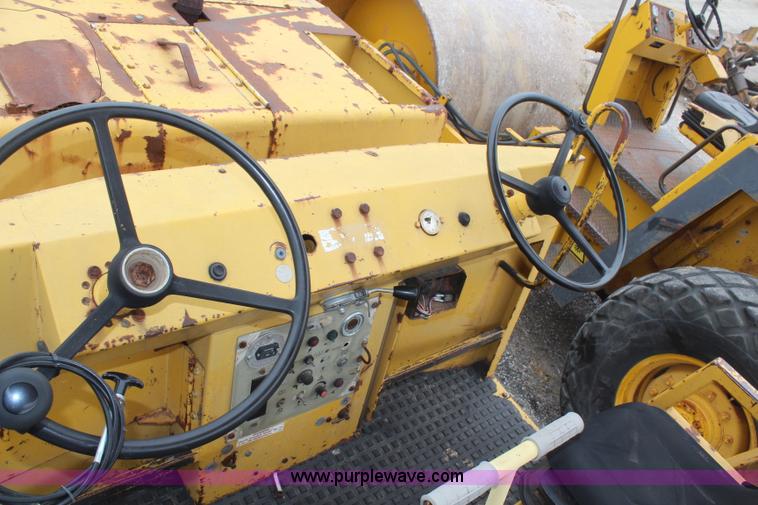 image for item H6057 Bomag 160AC vibratory roller