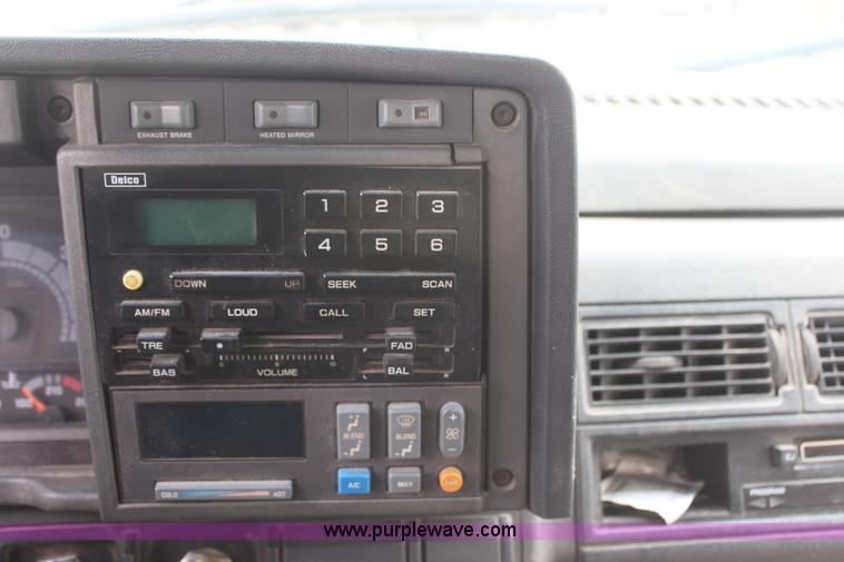 image for item H6062 2000 GMC C8500 flatbed truck