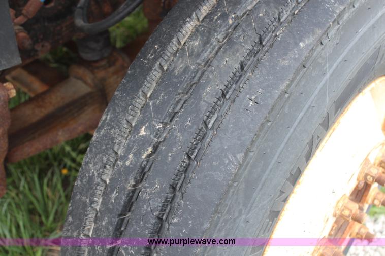 image for item H6062 2000 GMC C8500 flatbed truck