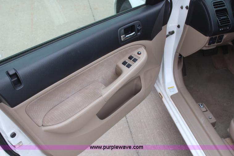 image for item H6083 2003 Honda Civic Hybrid