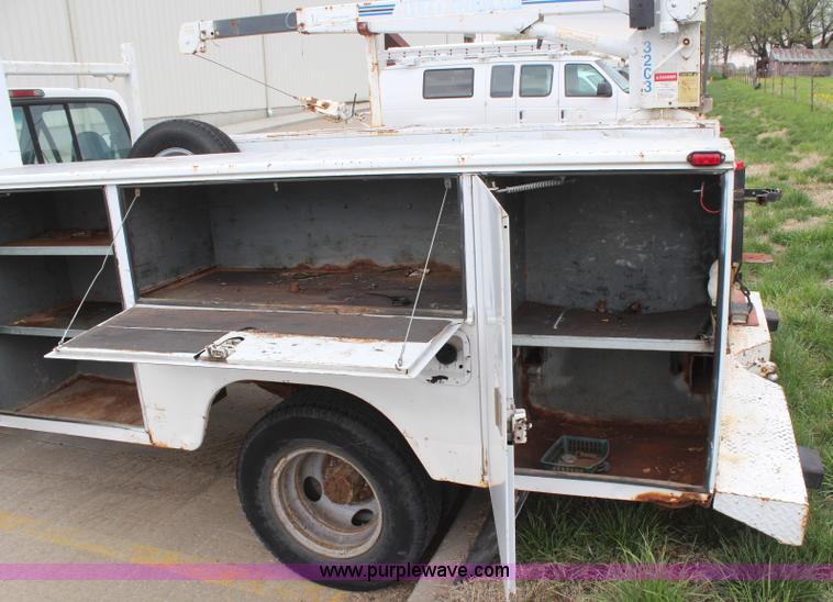 image for item H6084 1996 Ford F350 XL utiltiy truck