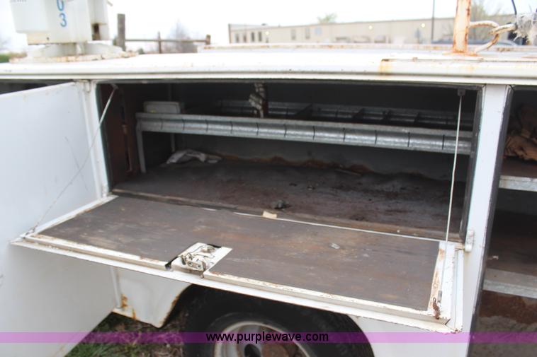 image for item H6084 1996 Ford F350 XL utiltiy truck