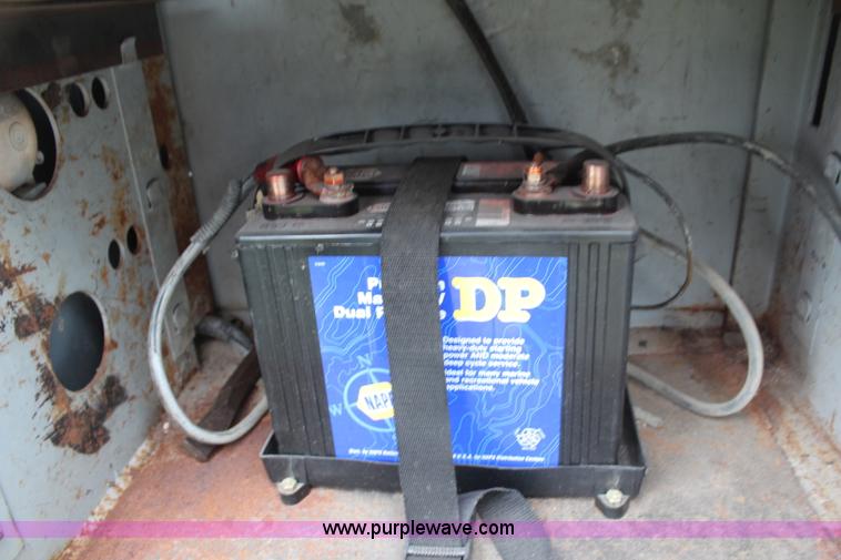 image for item H6084 1996 Ford F350 XL utiltiy truck