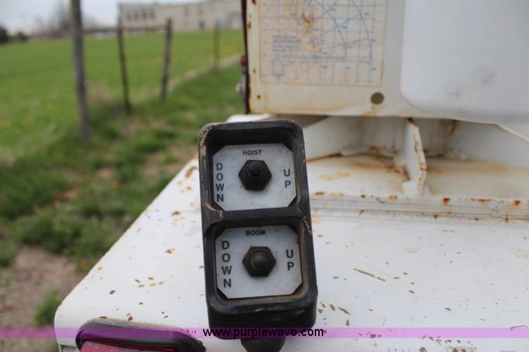 image for item H6084 1996 Ford F350 XL utiltiy truck