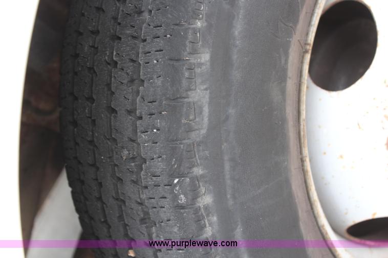 image for item H6084 1996 Ford F350 XL utiltiy truck