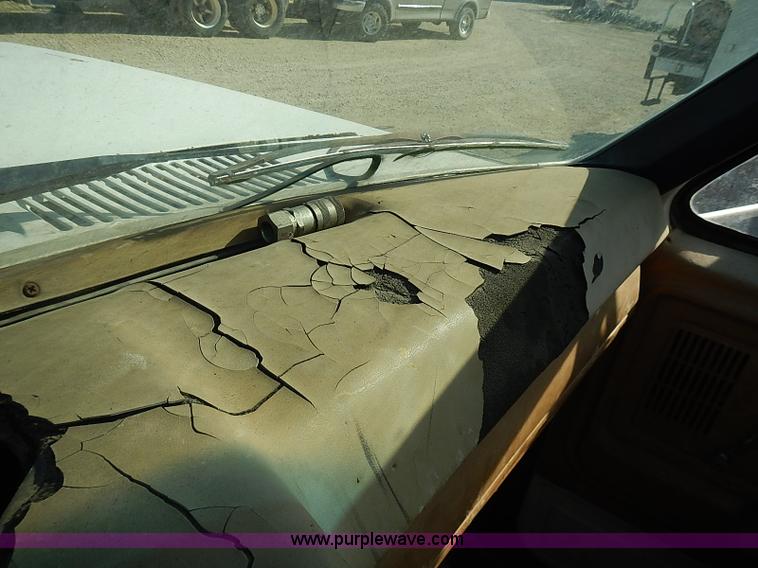 image for item I3688 1980 Ford F350 flatbed pickup truck