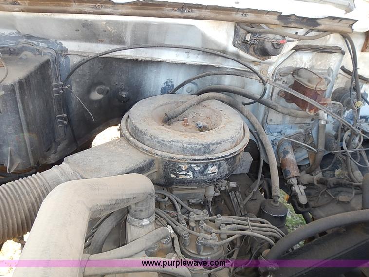 image for item I3688 1980 Ford F350 flatbed pickup truck