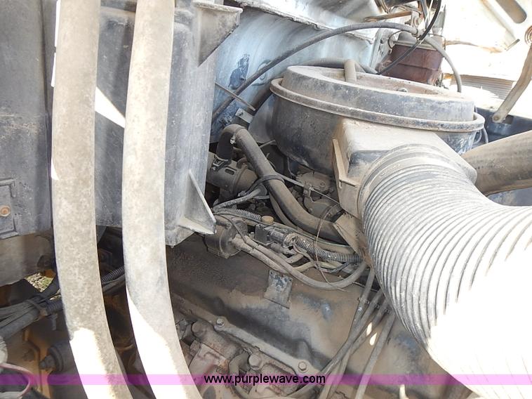 image for item I3688 1980 Ford F350 flatbed pickup truck