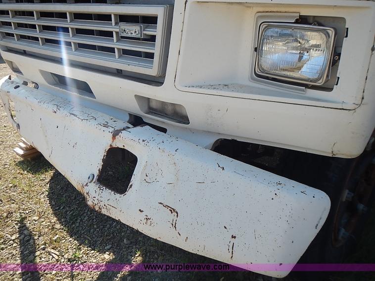 image for item I3688 1980 Ford F350 flatbed pickup truck