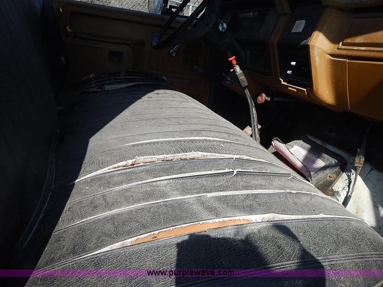 image for item I3688 1980 Ford F350 flatbed pickup truck