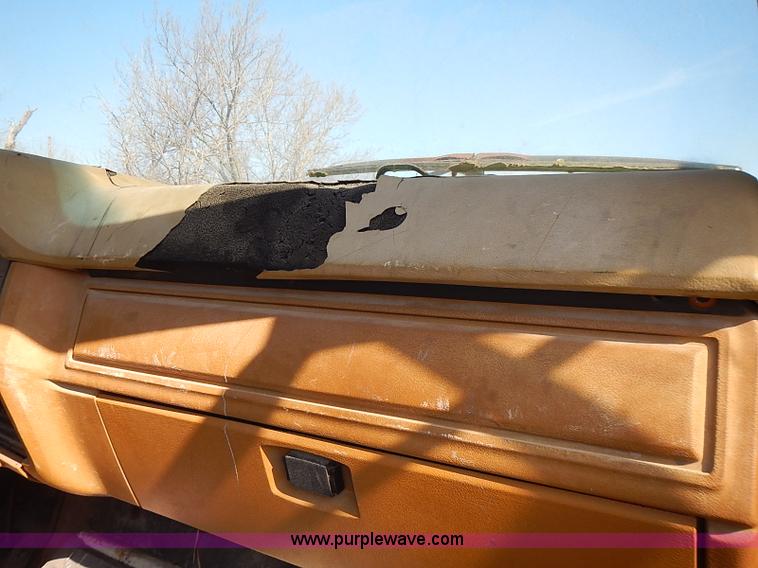 image for item I3688 1980 Ford F350 flatbed pickup truck