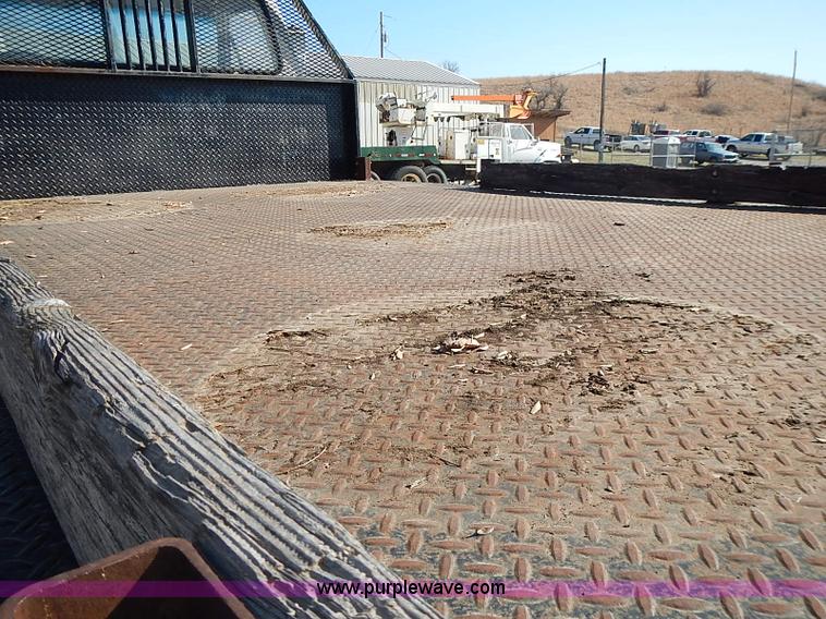 image for item I3688 1980 Ford F350 flatbed pickup truck