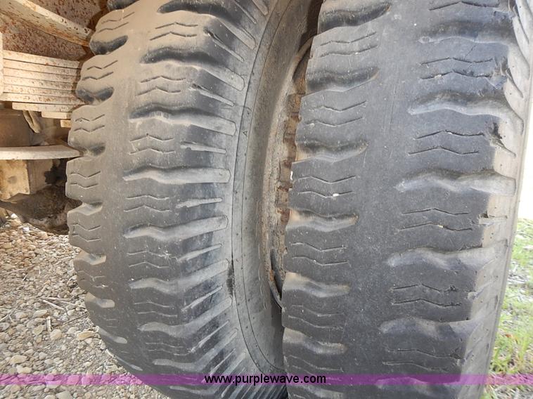 image for item I3688 1980 Ford F350 flatbed pickup truck