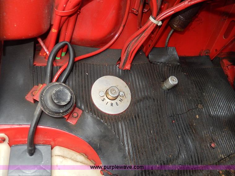 image for item I3691 1979 Ford C900-23038 Seagrave fire truck