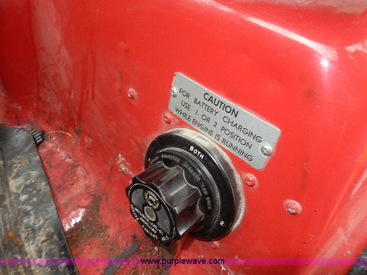 image for item I3691 1979 Ford C900-23038 Seagrave fire truck