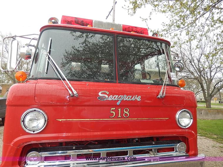 image for item I3691 1979 Ford C900-23038 Seagrave fire truck