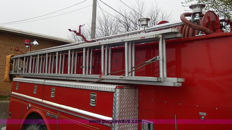 image for item I3691 1979 Ford C900-23038 Seagrave fire truck