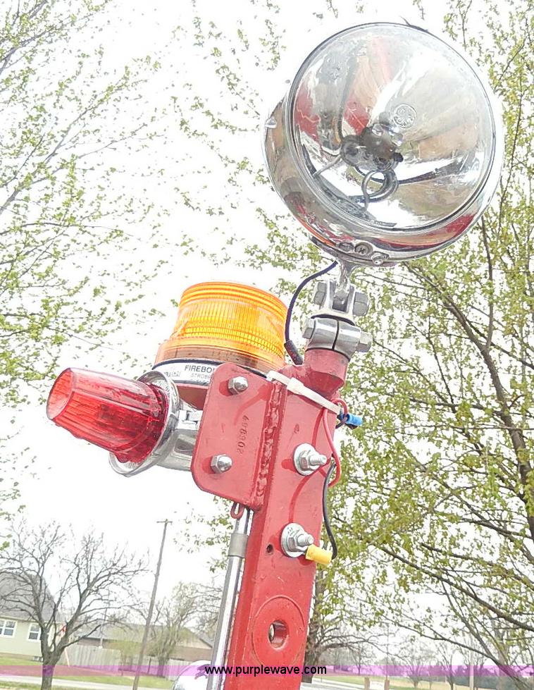 image for item I3691 1979 Ford C900-23038 Seagrave fire truck