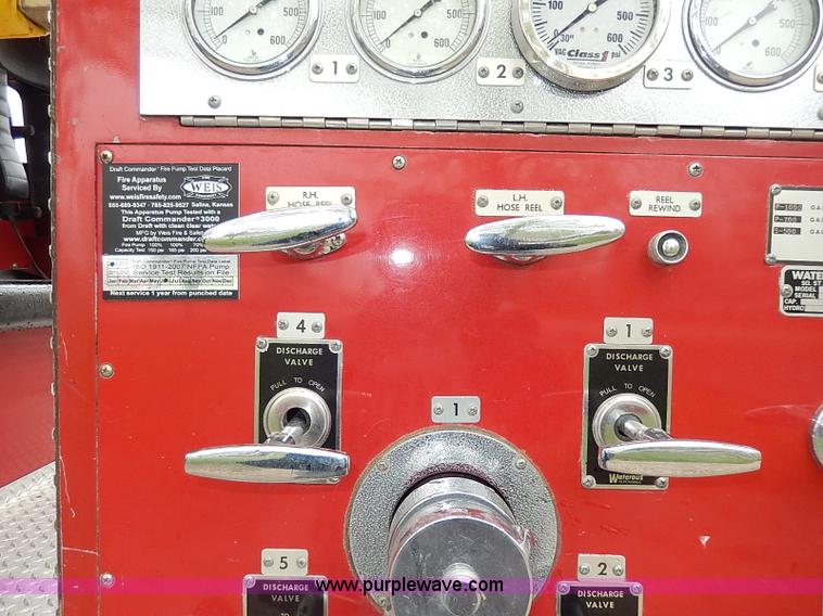 image for item I3691 1979 Ford C900-23038 Seagrave fire truck