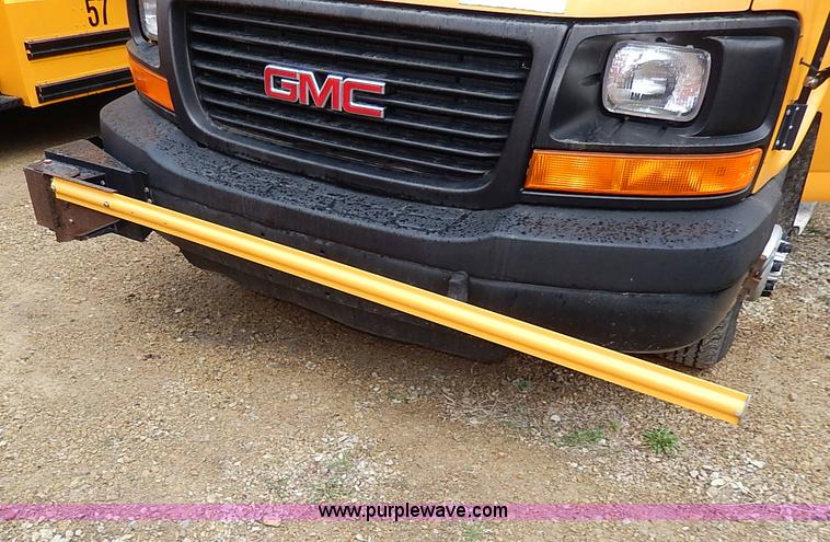 image for item I3697 2005 GMC Savana G3500 school bus