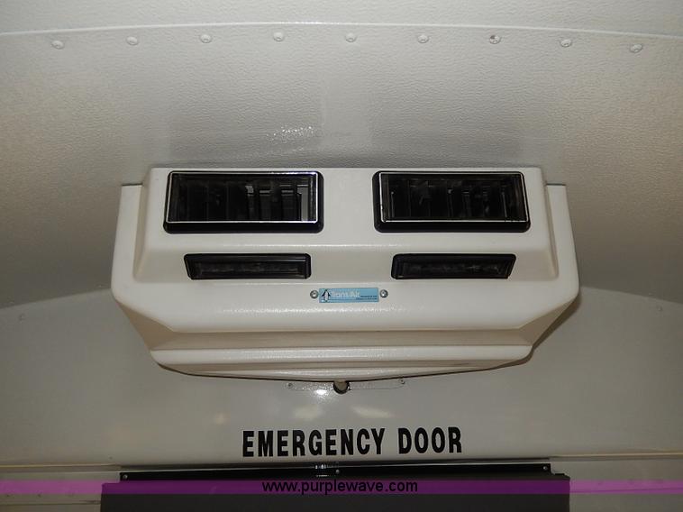 image for item I3697 2005 GMC Savana G3500 school bus