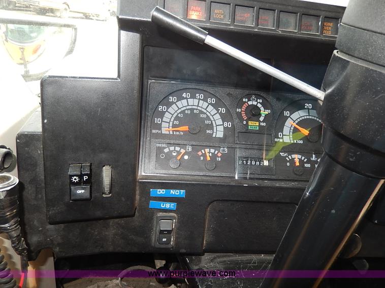 image for item I3698 1998 Blue Bird TC2000 school bus