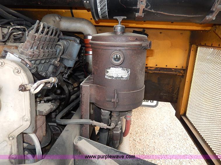 image for item I3698 1998 Blue Bird TC2000 school bus