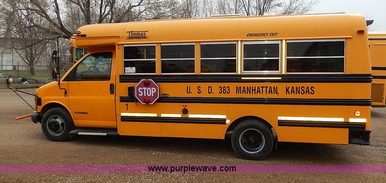 image for item I3700 2002 GMC Savana G3500 Thomas school bus