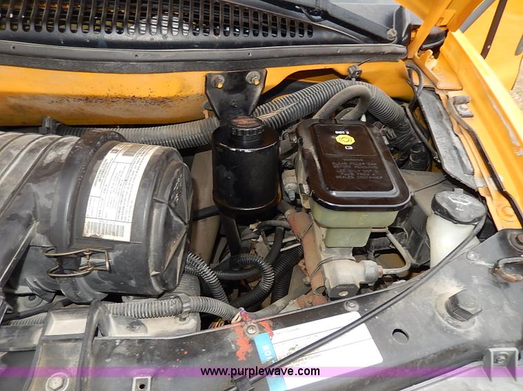 image for item I3700 2002 GMC Savana G3500 Thomas school bus