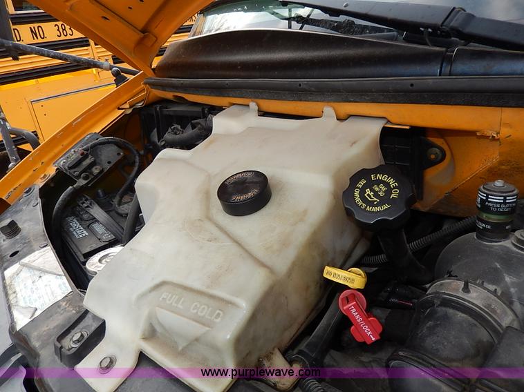 image for item I3700 2002 GMC Savana G3500 Thomas school bus