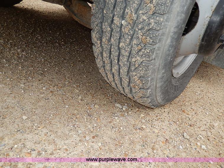 image for item I3700 2002 GMC Savana G3500 Thomas school bus