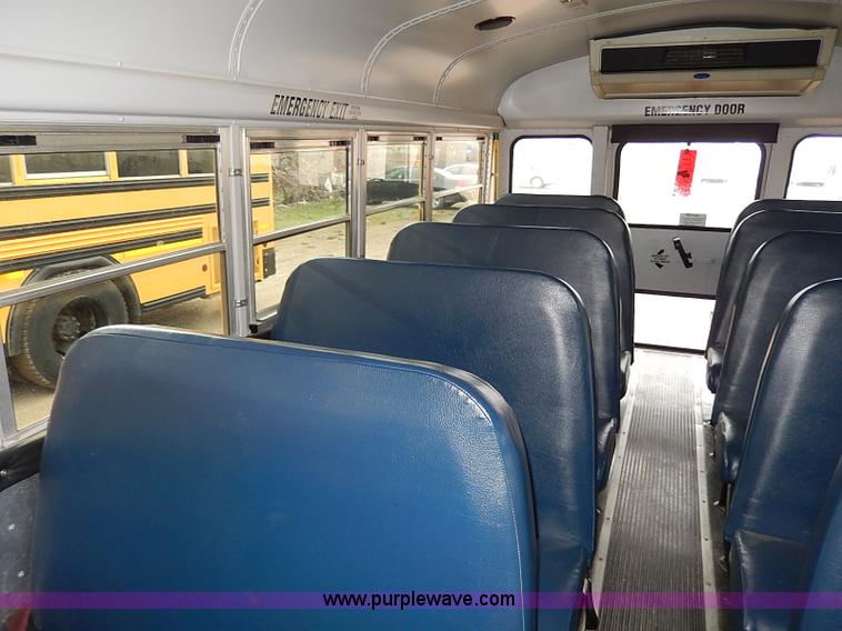 image for item I3700 2002 GMC Savana G3500 Thomas school bus