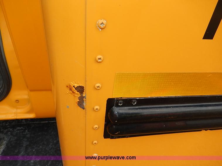 image for item I3700 2002 GMC Savana G3500 Thomas school bus