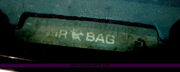 image for item I3705 1994 Ford F150 XL utility truck