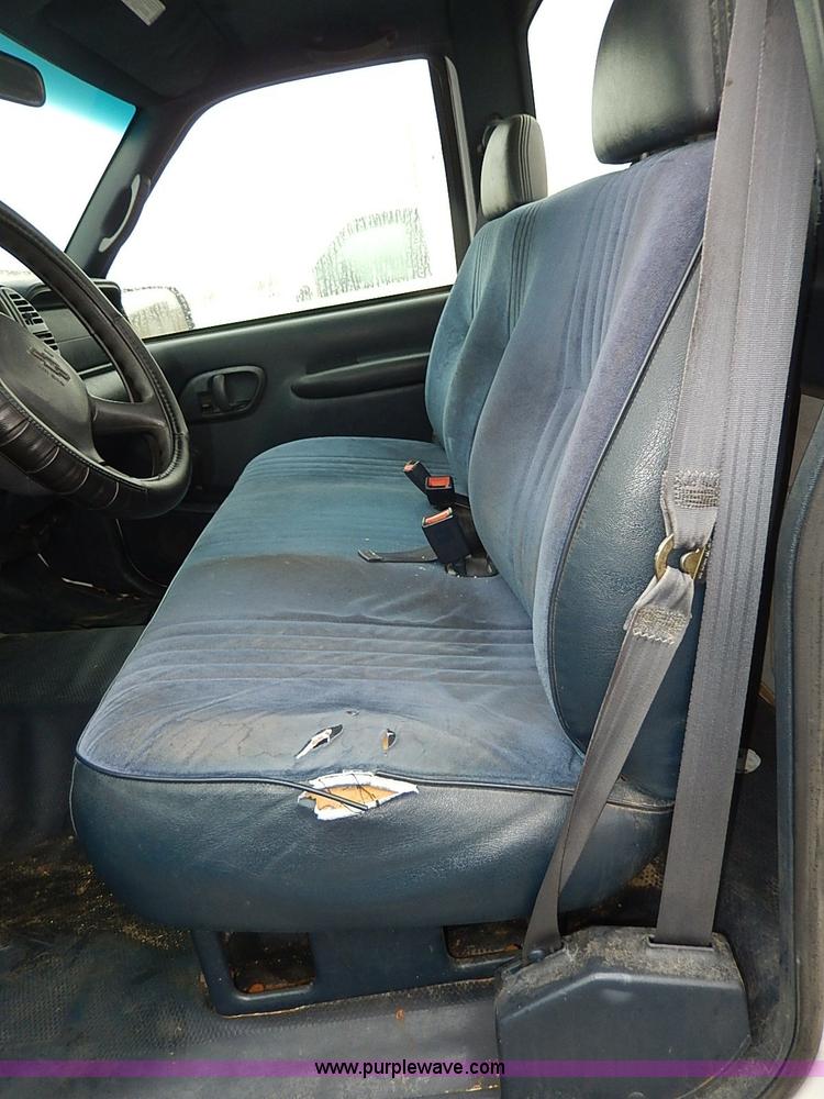 image for item I3710 1998 Chevrolet Cheyenne 1500 pickup truck