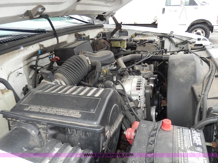 image for item I3710 1998 Chevrolet Cheyenne 1500 pickup truck