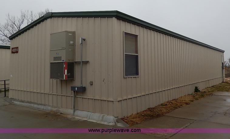 image for item I3711 Portable classroom building