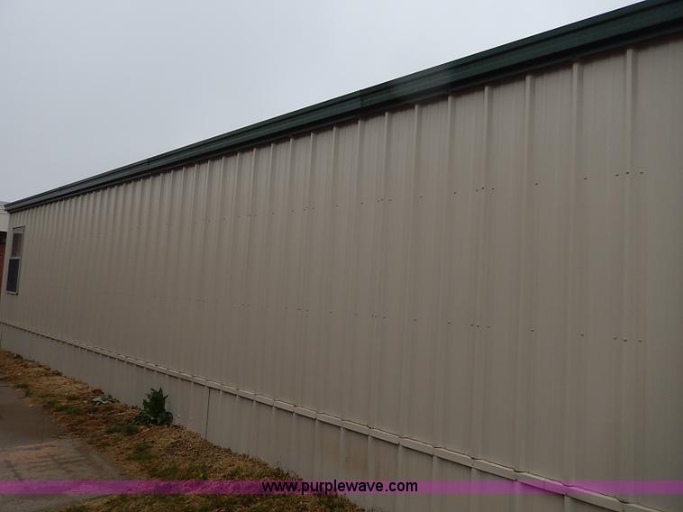 image for item I3711 Portable classroom building