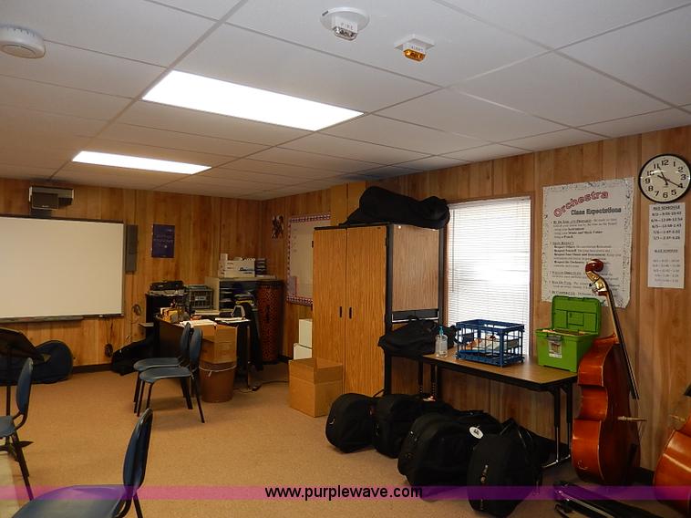 image for item I3711 Portable classroom building