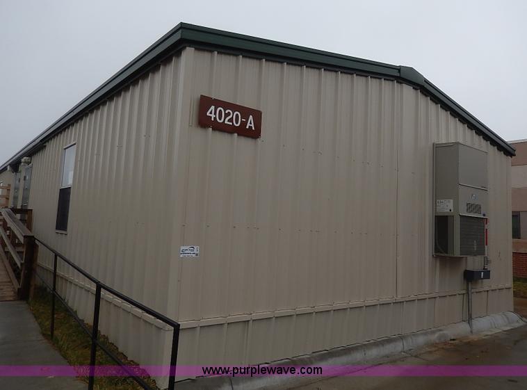 image for item I3712 Portable classroom building