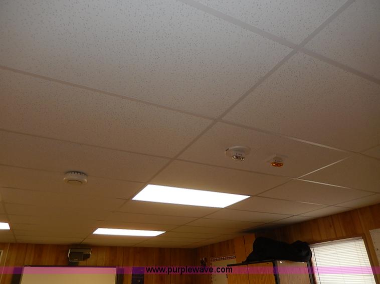 image for item I3712 Portable classroom building