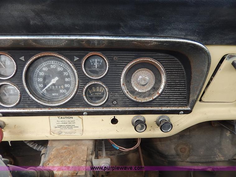 image for item I3720 1974 Ford F600 drill rig truck