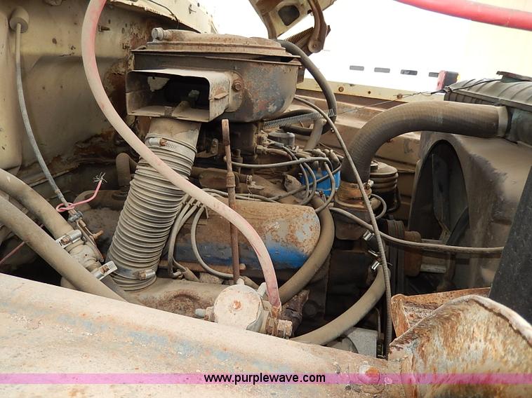 image for item I3720 1974 Ford F600 drill rig truck