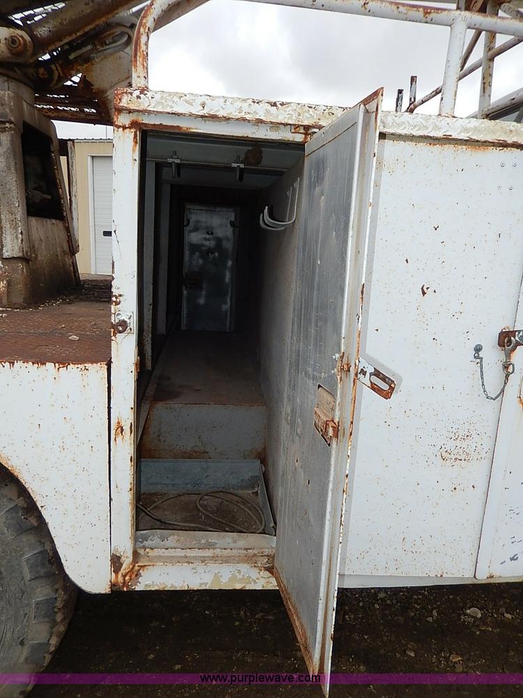 image for item I3720 1974 Ford F600 drill rig truck