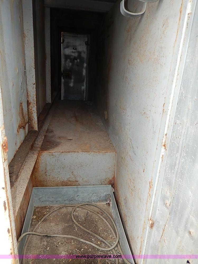 image for item I3720 1974 Ford F600 drill rig truck